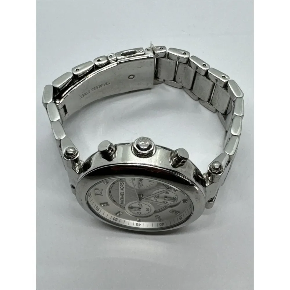 Michael Kors MK5275 Women Silver Stainless Steel Analog Dial Quartz Watch JNA719